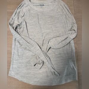 Old navy active breathe on long sleeve shirt